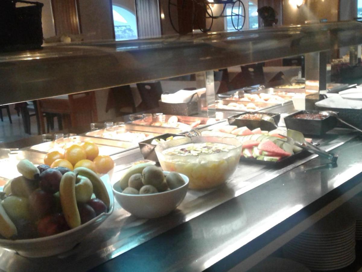 Hotel Roca Bella Es Pujols Zewnętrze zdjęcie